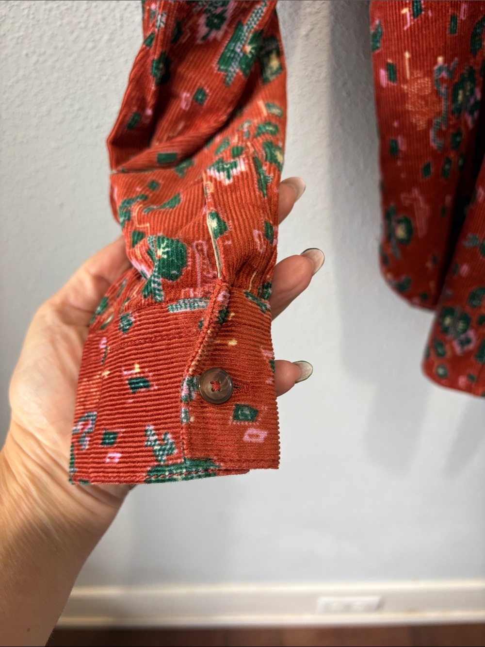 Anthropologie Red Floral Button-Down Shirt with Green Accents - Picture 6 of 6